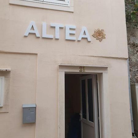 Altea Holidey Home With Jacuzzi And Free Parking ماكارسكا المظهر الخارجي الصورة